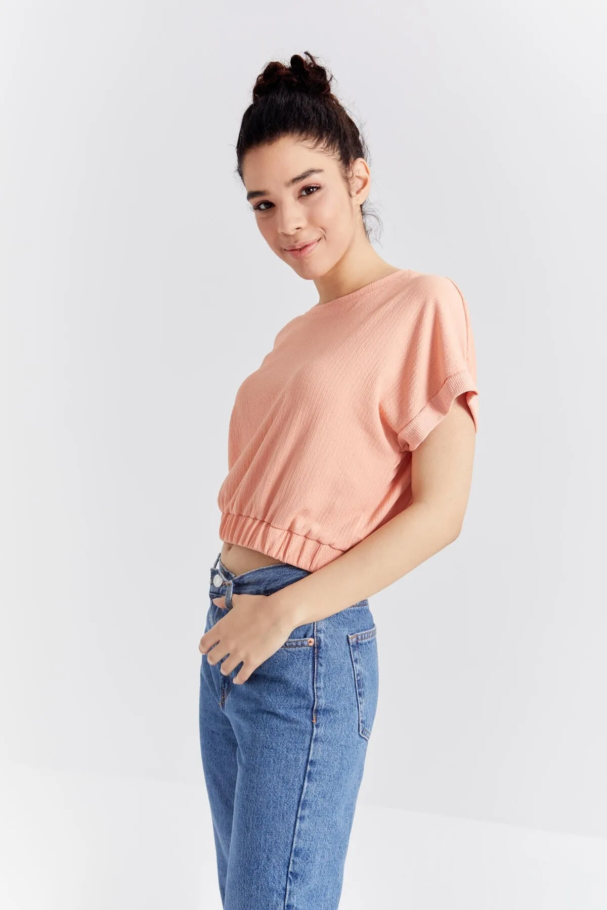 basic o yaka beli lastikli bürümcük kumaş kadin crop top t-shirt - 97227