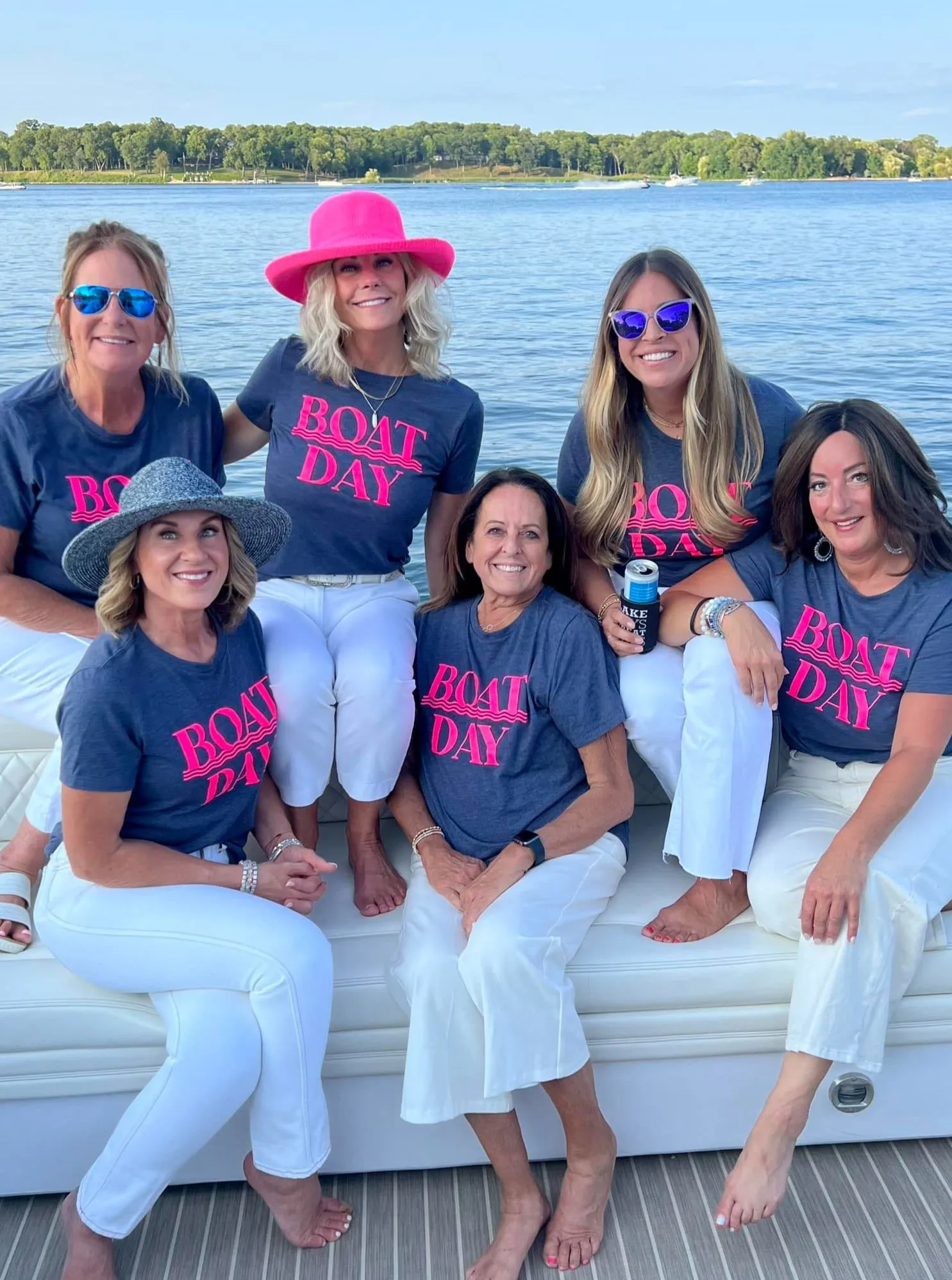 Boat Day [Grey/Pink]