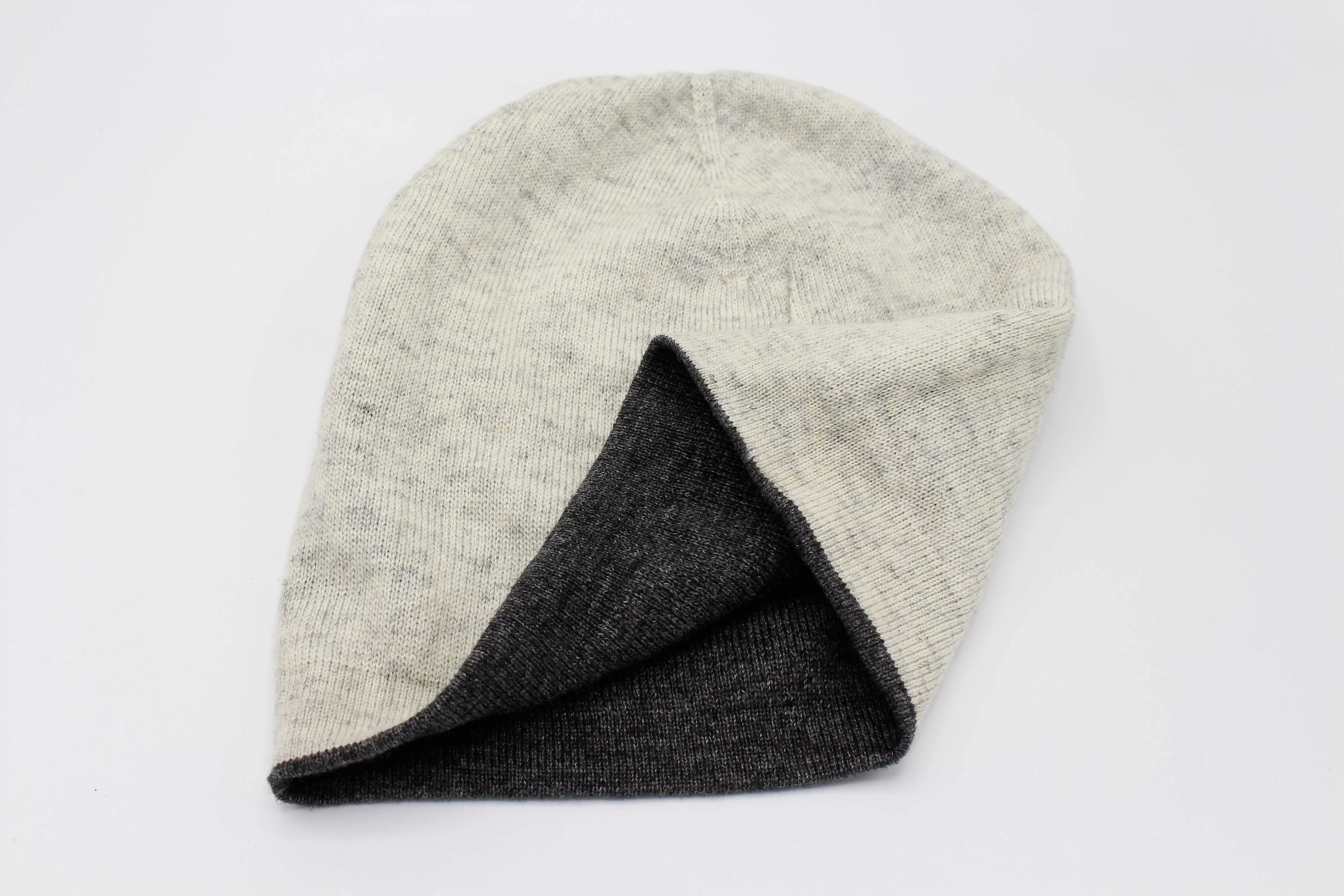 Double Sided White And Dark Gray Unisex 100% Cashmere Cap/Beanie