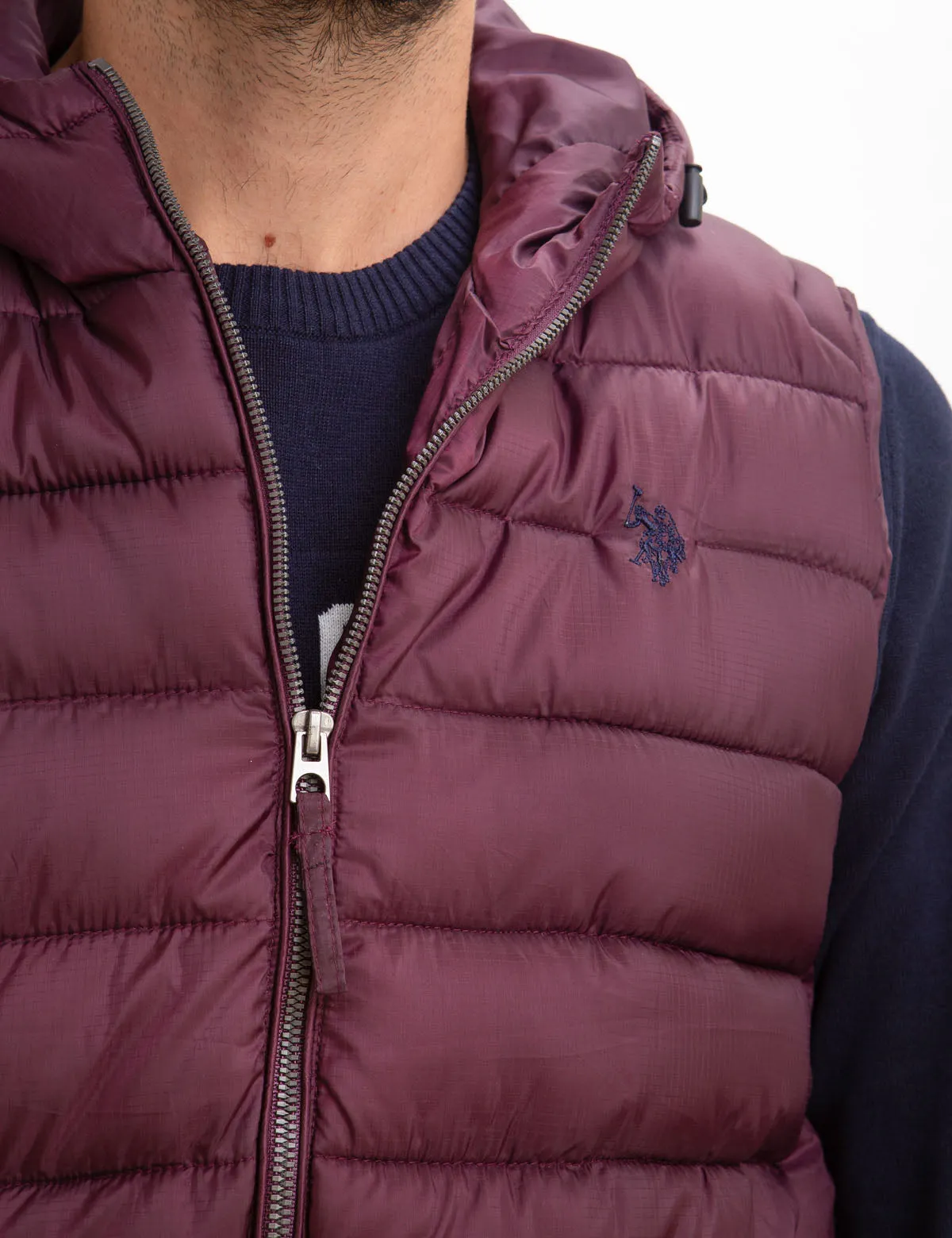 HOODED PUFFER VEST