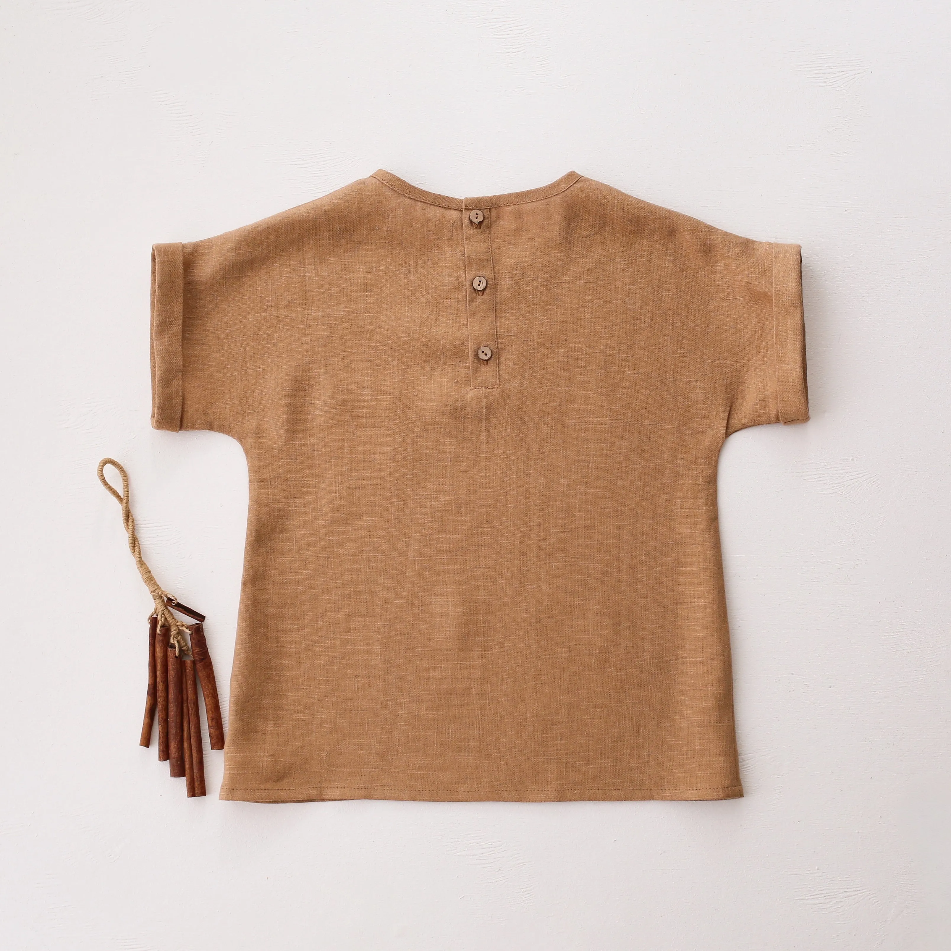Latte Linen Short Sleeve Pocket Tee with Pineapple Embroidery