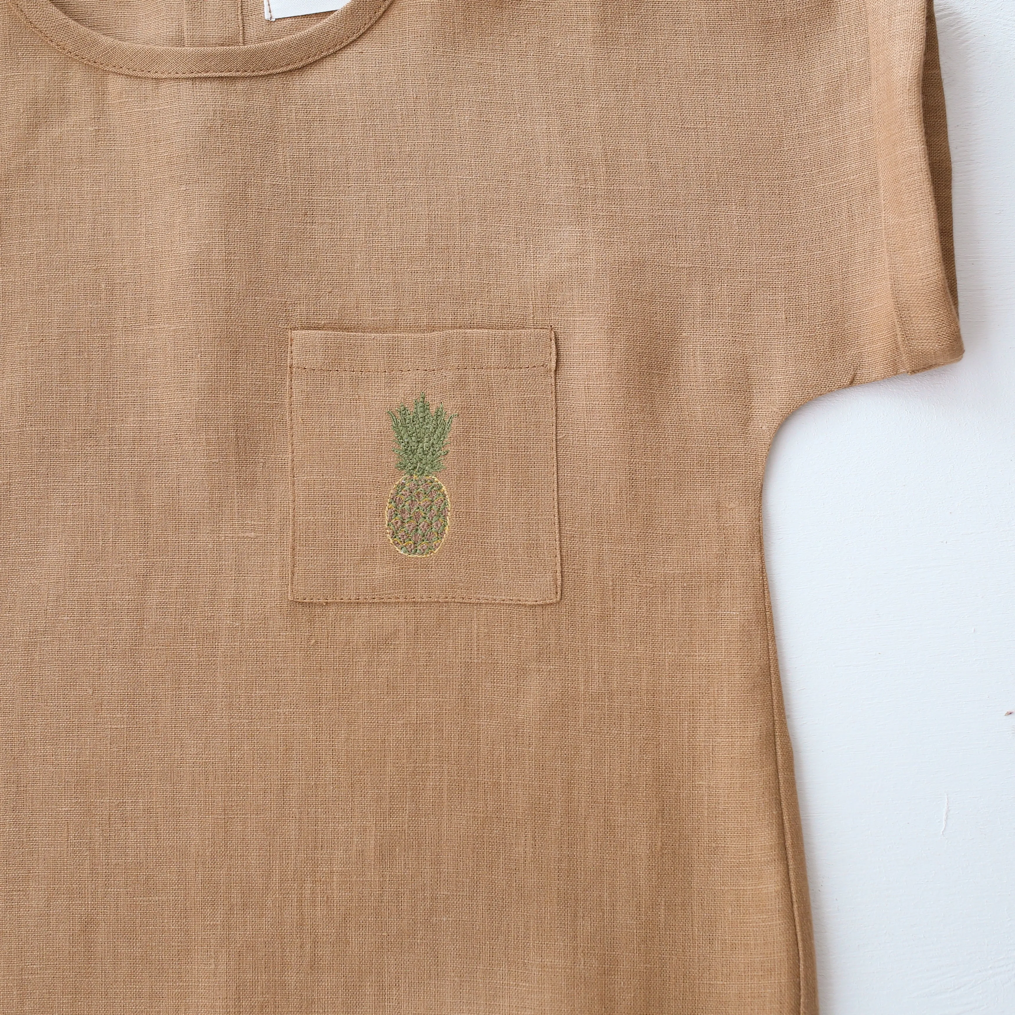 Latte Linen Short Sleeve Pocket Tee with Pineapple Embroidery