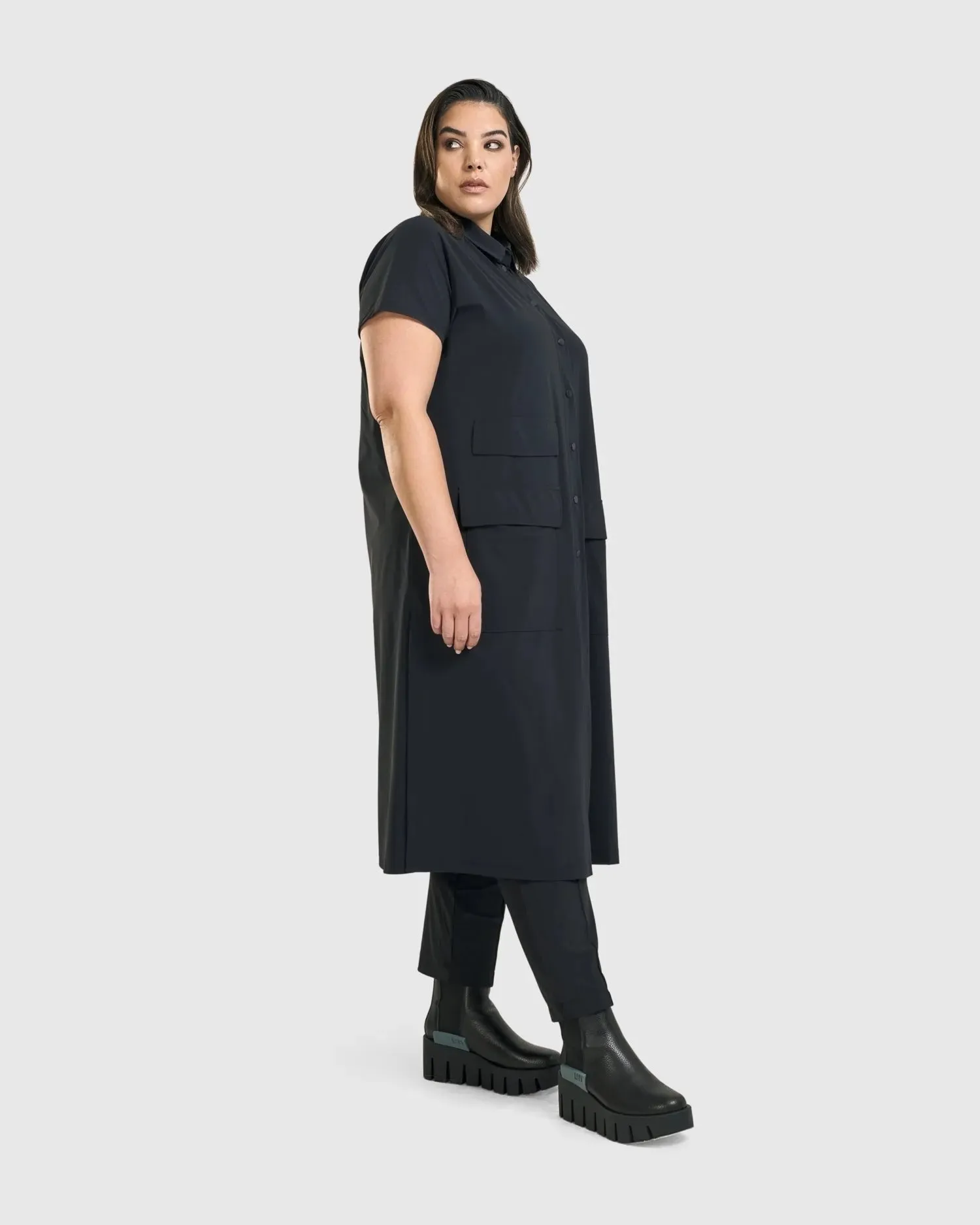 Matrix Short Sleeve Duster, Black