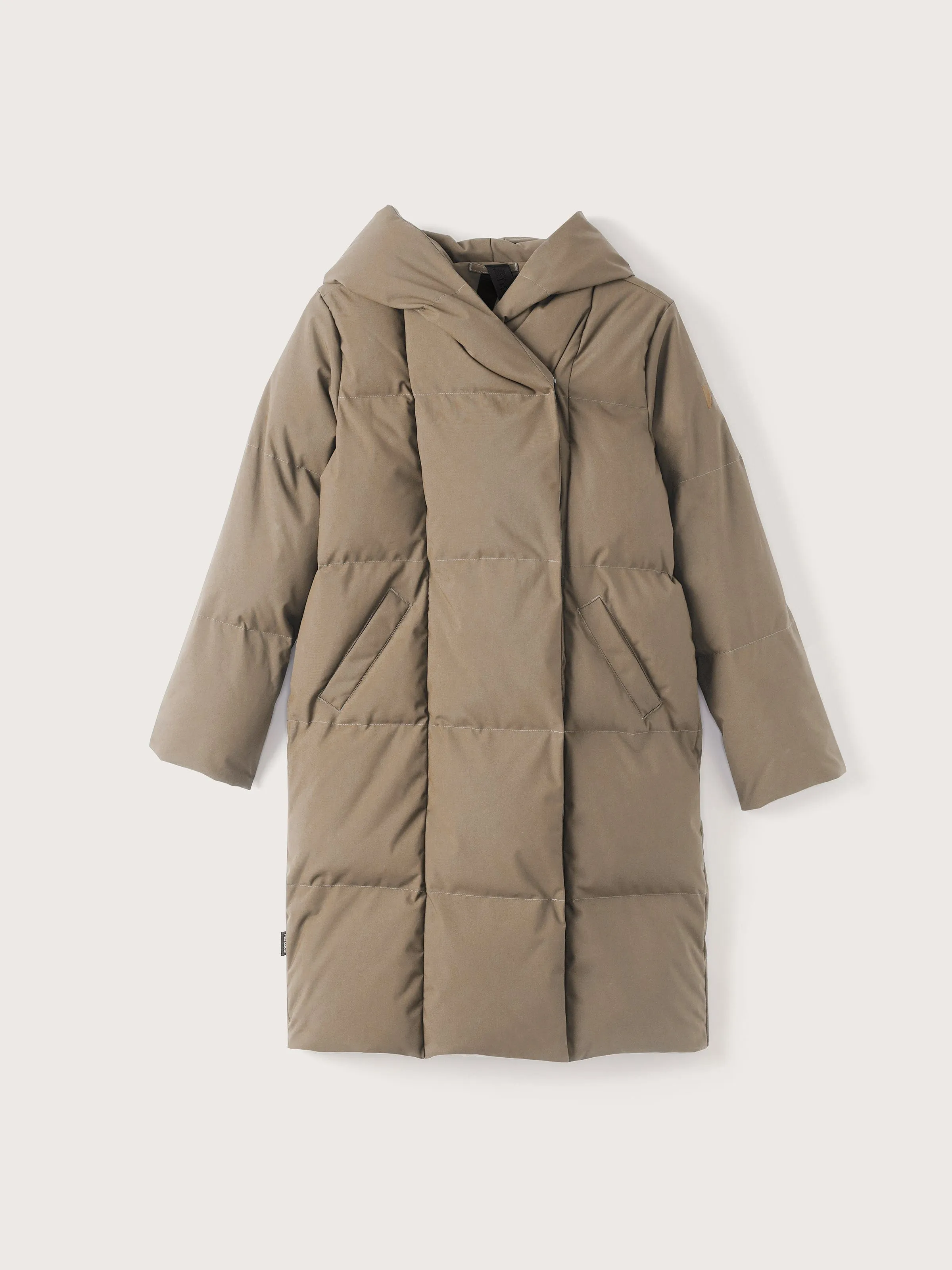 The Hygge Puffer Coat in Walnut