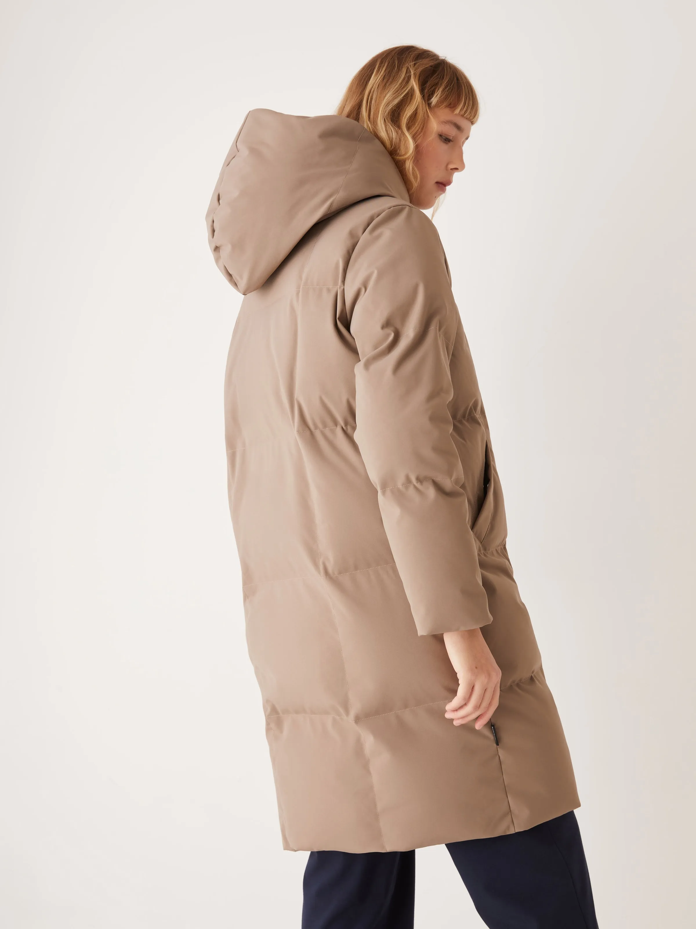 The Hygge Puffer Coat in Walnut