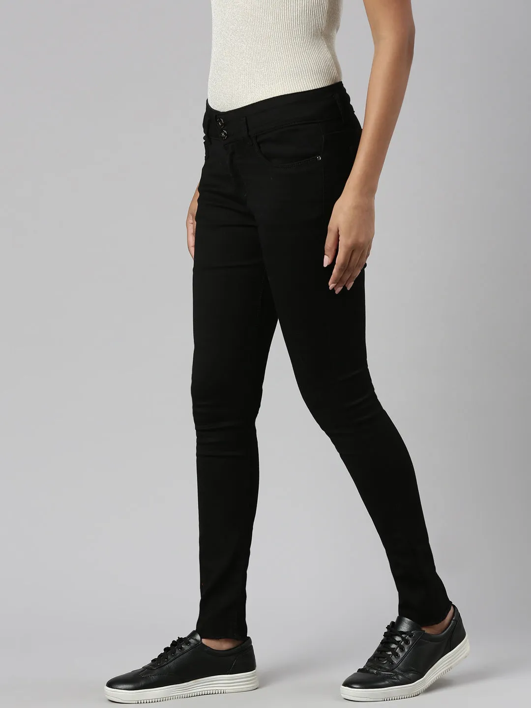 Women Black Jean Slim Fit Mid-Rise Stretchable Jeans